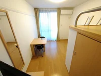 2階以上は絨毯仕様です。