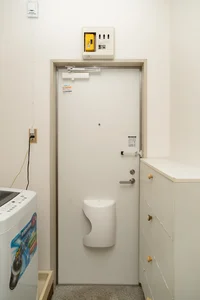 玄関(内側)