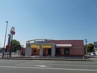 マクドナルドまで550m