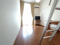 2階以上は絨毯仕様です。