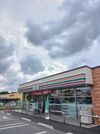 セブンイレブンまで192m