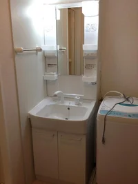 独立洗面台