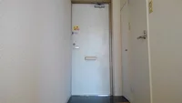 内側