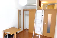 豊富な収納と、お洒落なロフト付き