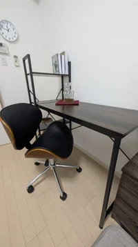 デスク・チェアも完備♪