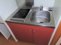 2口の電気コンロまたはIHコンロとなります