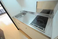 便利な2口の電熱コンロ