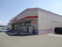 しまむらまで2000m