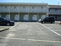 駐車場は11台分ご用意しております。