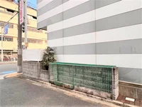 ゴミは物件の敷地内にお出しいただけます。