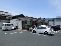 セブンイレブン能登川垣見店様まで450m