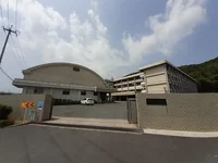 荘内中学校まで2400m