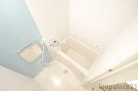 備品や設備仕様は号室等により異なります現地をご確認下さい。