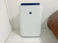 お部屋には加湿空気清浄機をご用意しています！ほこりや乾燥対策もバッチリです💧