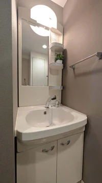 独立洗面台付き♪洗濯機も♪