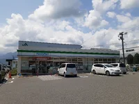 ファミリーマートＪＡ大北会染店まで950m