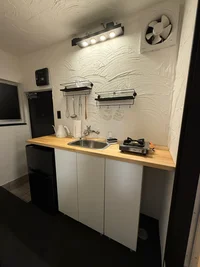 食器・調理器具完備のキッチン