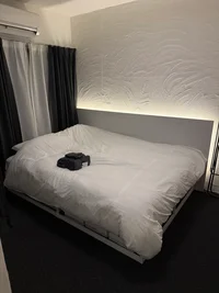 ふかふかで大きなダブルベッド