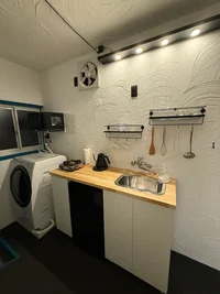 食器・調理器具完備のキッチン