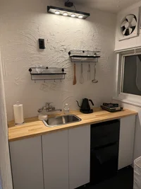 食器・調理器具完備のキッチン