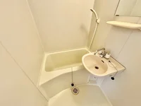 設備・仕様は号室により異なる為、現況を優先いたします。