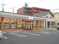 セブンイレブンまで190m