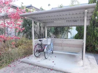 屋根付き駐輪場あり