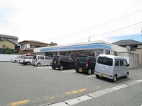 ローソン徳島中前川町店様まで450m