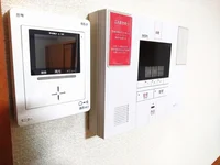 モニター付インターホンもあって安心♪