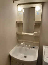 独立洗面台