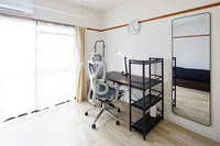 オフィスデスク・チェアー・鏡