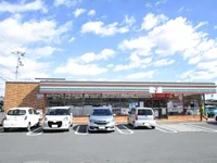 セブンイレブンまで260m