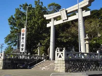 琴崎八幡宮まで1100m