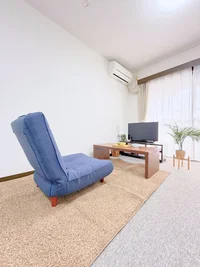 テレビ・ソファ