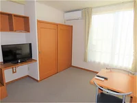 2階はカーペットのお部屋です