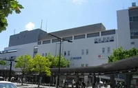 阪急伊丹駅まで3300m