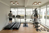 運動不足もここで解消！マシンを備えたフィットネスエリアも完備。（※写真はイメージです）