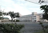 沖野東小学校まで850m