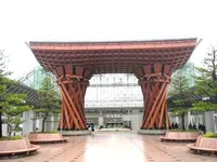 金沢駅兼六園口（東口）まで3800m