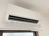 キッチンのエアコンです♪