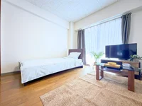 ガラステーブル付き