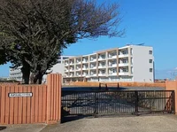 見川小学校まで400m