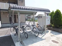 屋根付き駐輪場あり