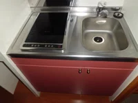 2口電気コンロ付ミニキッチン。