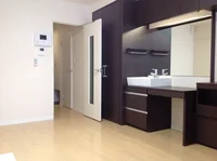 お部屋によって壁の色が違う場合がございます。