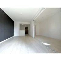 家具家電設置前の室内写真となります。