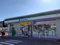 ファミリーマート半田乙川店まで825m