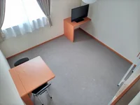 1階はフローリング、2階はじゅうたんです。