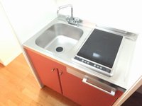 安心・安全な２口ラジエントコンロのキッチンです。