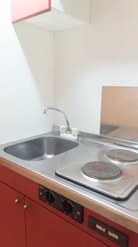 2口の電気コンロ付き